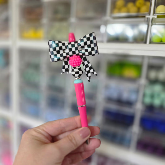 Checkered Bow Pen