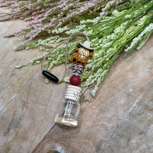 Wranglin' Highland Cow Beaded Car Diffuser